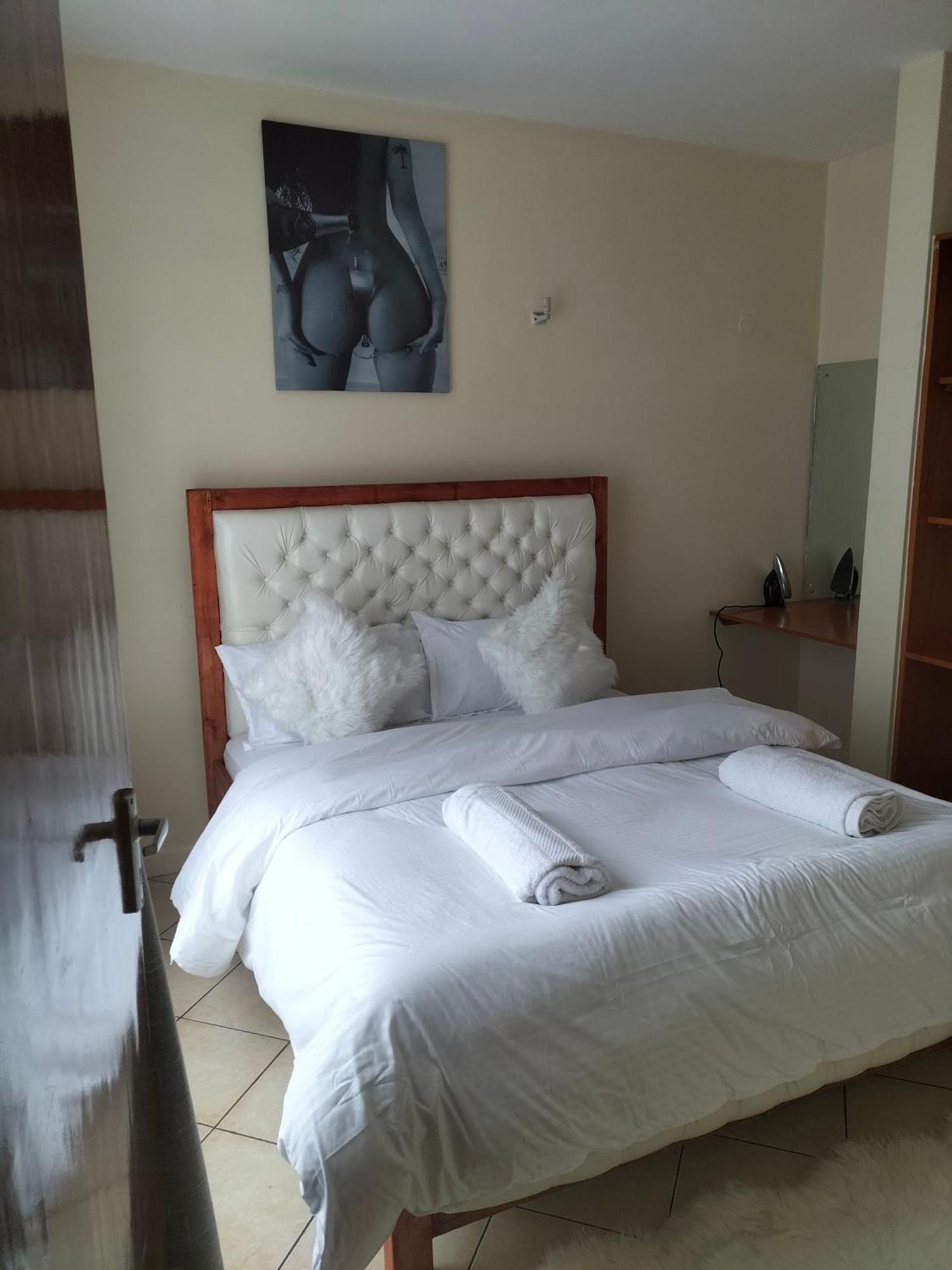 Johari And Shared Westlands Apartment