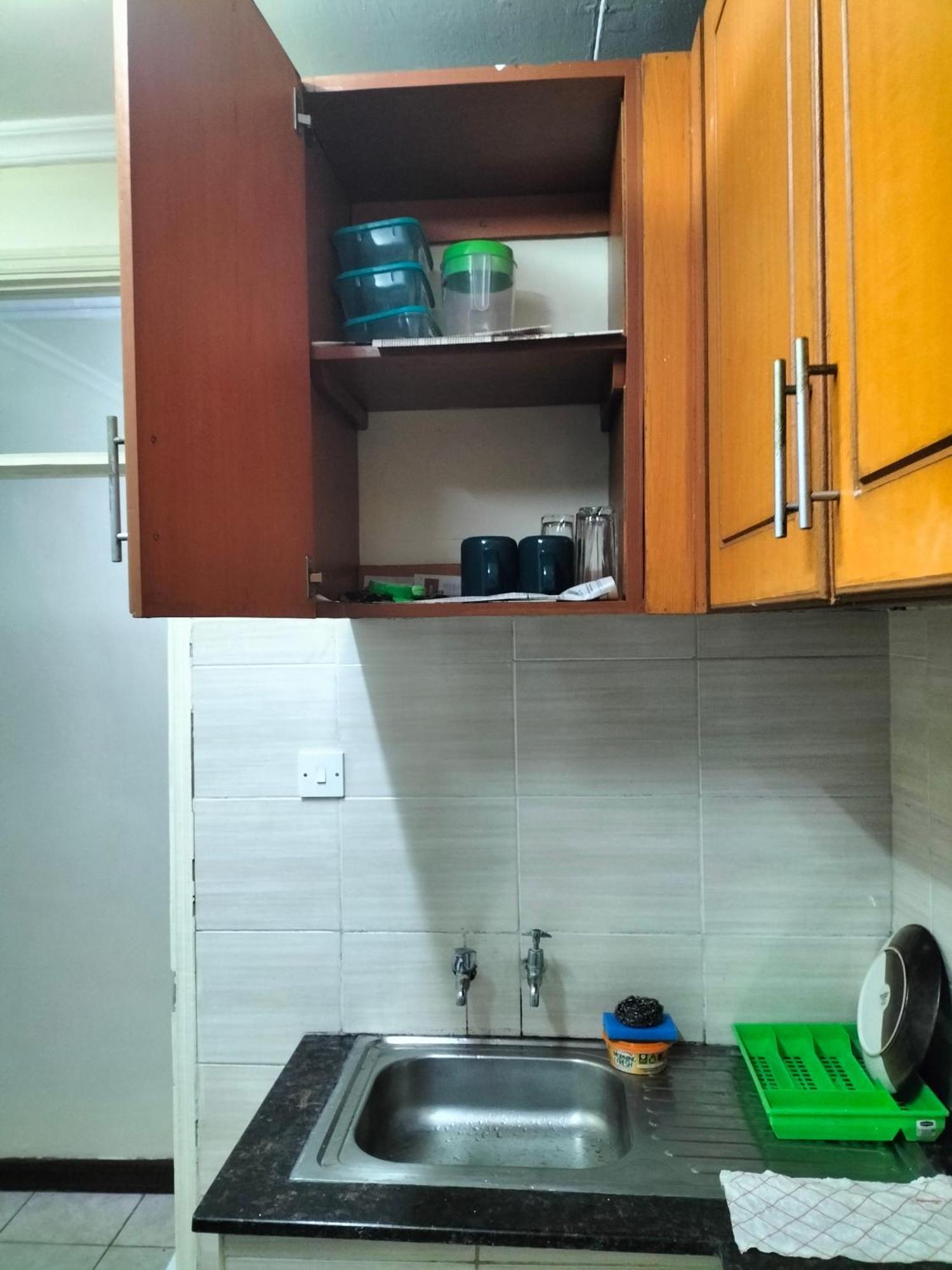 Apartment Johari And Shared Westlands
