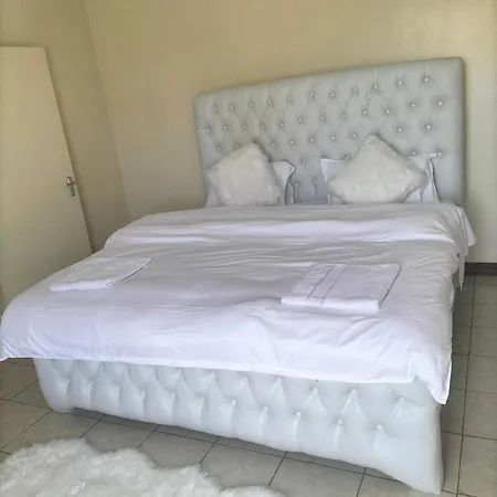 Johari Suites And Shared Studio Westlands Nairobi Exterior photo
